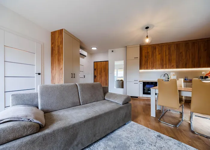 Aurora Premium Apartment- Centre, Free Parking By Staynest