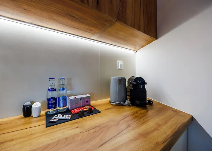 Aurora Premium Apartment- Centre, Free Parking By Staynest Appartement